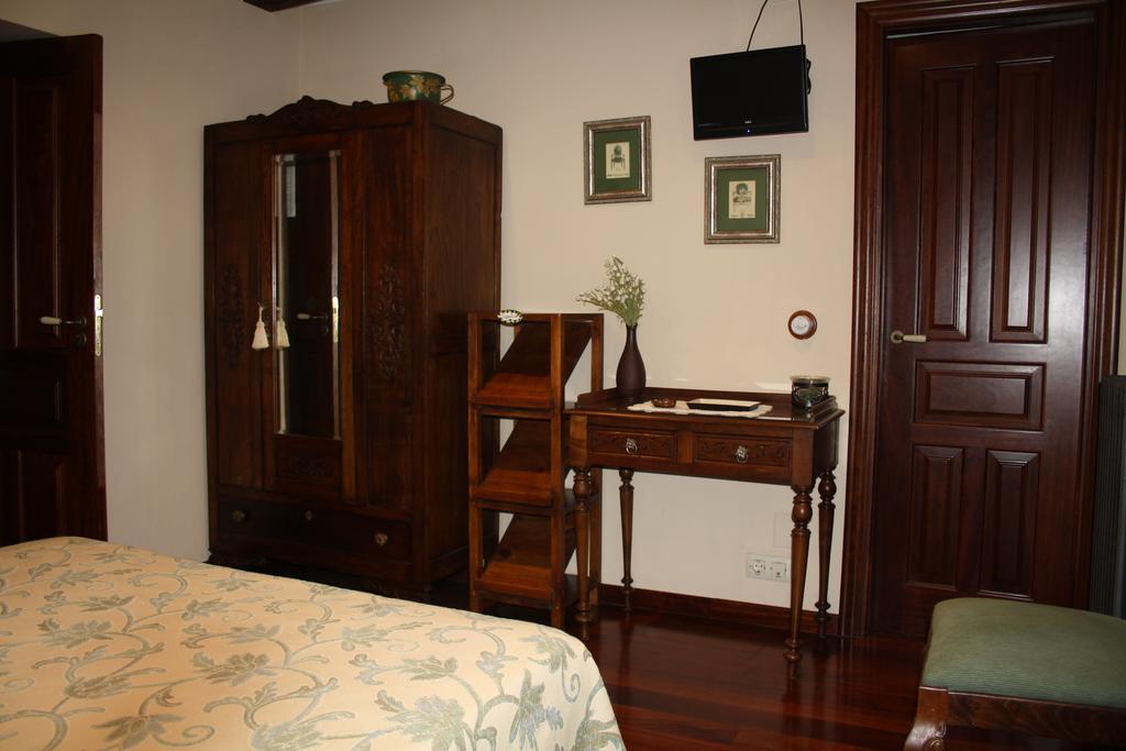 La Casona De Benito Guest House Cudillero Eksteriør bilde