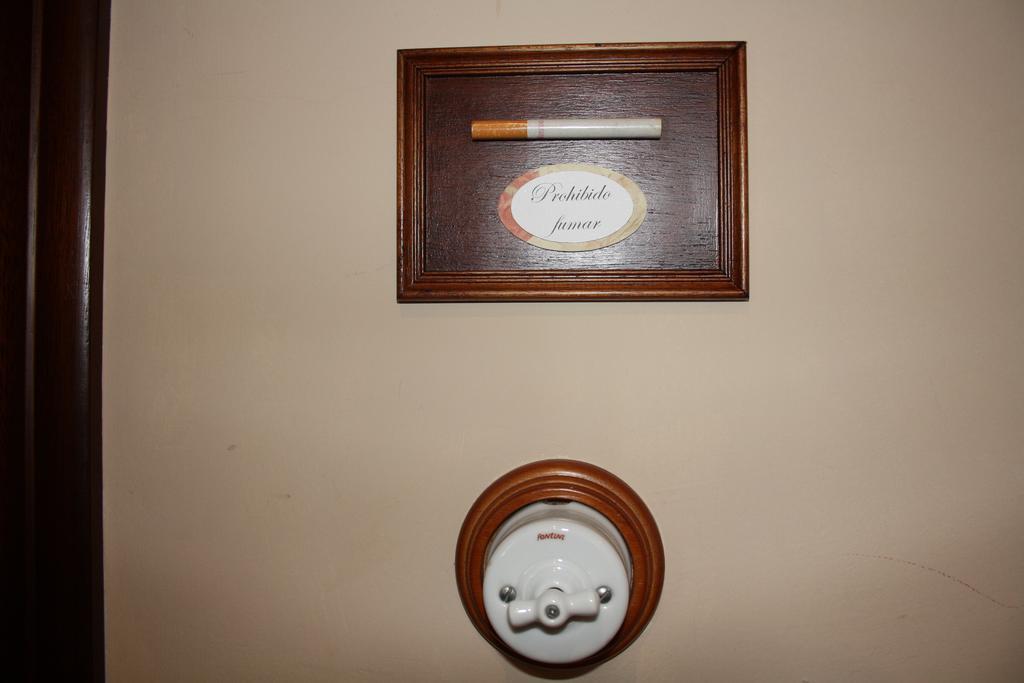 La Casona De Benito Guest House Cudillero Rom bilde