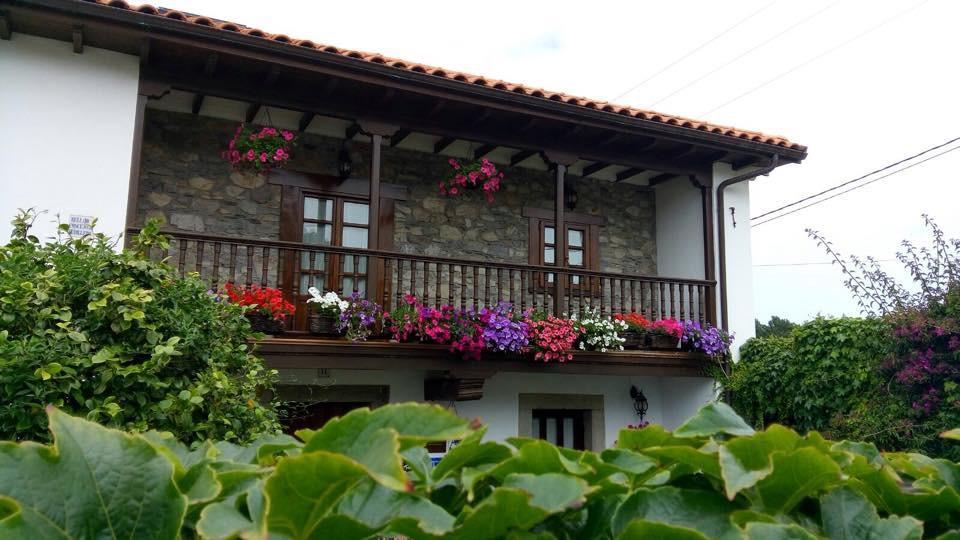 La Casona De Benito Guest House Cudillero Eksteriør bilde